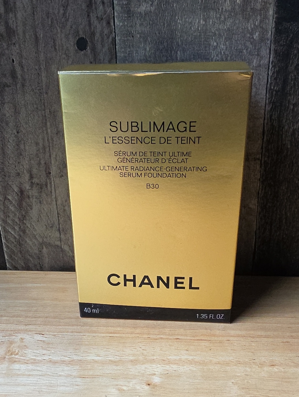CHANEL Sublimage L'Essence de Teint Serum Foundation B30
